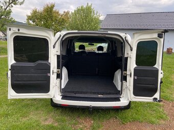 Fiat Doblo Maxi 1.6JTD 77kw M6 2016 - 8