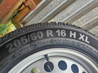 Originálna zimná sada VW - 5x112 r16 + Semperit 205/60 r16 - 8