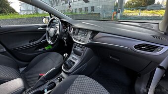Opel Astra 1,4Turbo - 8