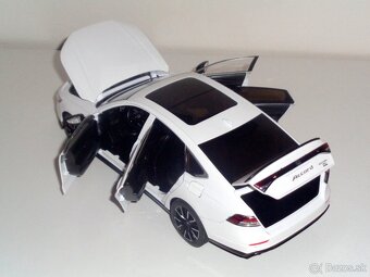 1:18 Honda Accord - 8