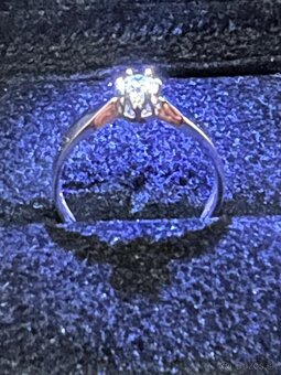 Zlatý dámsky prsteň - prstene - 8