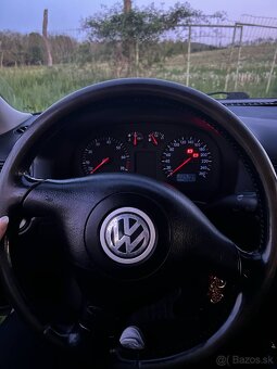 Golf 4 1.6 74kw - 8