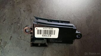 Predam spinace ovl. na volante pre Hyundai ix20 s hands free - 8