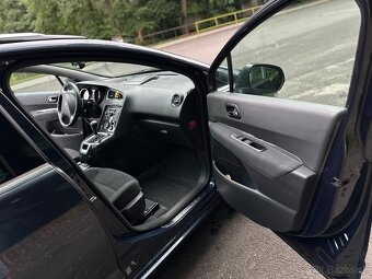 Peugeot 5008 1.6HDi - 8