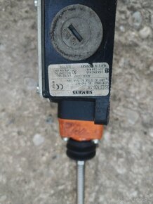 Predám spínače, polohové, koncové - 8