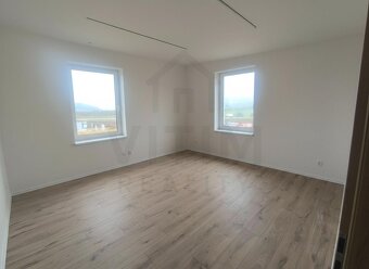 🏡 NA PREDAJ RODINNÝ DOM – OBEC SVINIA - 8