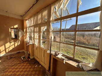 Starý sedliacky dom na veľkom pozemku – vhodné na výstavbu - 8