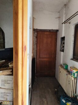 Rodinný dom v rekonštrukcii v obci Dunajov(307-D) - 8