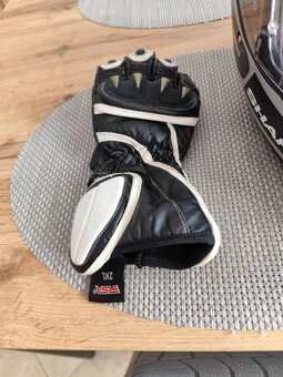Prilba SHARK kevlar s rukavicami v cene - 8