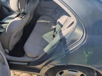 Predám mercedes c200 cdi rok 2006 - 8