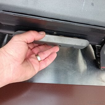 Gril prenosny karavan na plynove kartuse Char-Broil - 8