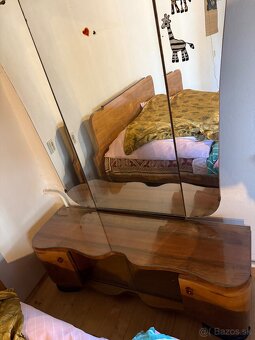 Predám masívny starožitný nábytok - 8