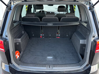 Volkswagen Touran 2.0 TDI 110KW M6 R- Line Highline - 8