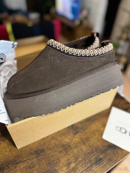 UGG tazz choco platform v.40 Skladom - 8