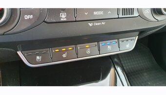 Kia Sorento 2.2 CRDi AWD - 8