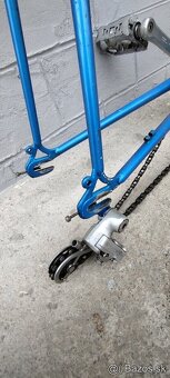 ZĽAVA / CILO (60cm) - cestný bicykel 28" - 8