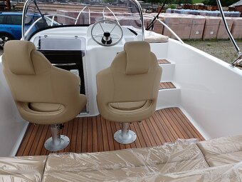Motorový čln, loď Orion 560 SD - 8