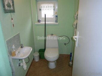 TOP: na predaj penzión v obci Podhájska - 8