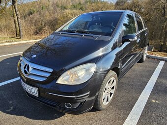 Mercedes Benz B150 - 8