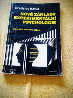 Hobby-odborné knihy - 8