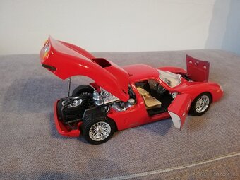 1:18 FERRARI 250 LeMans - 8
