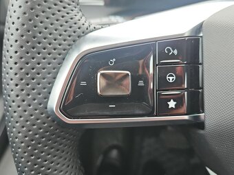 MG HS HYBRID+ Exclusive 1,5turbo 164kw /226koní - 8