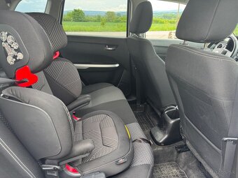 Suzuki Vitara - 8