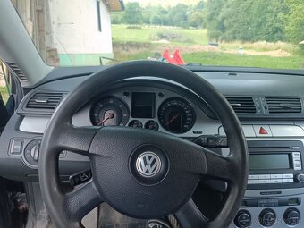 Passat B6 kombi 2.0 TDI 100 kW - 8