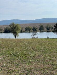Prenájom nádherný pozemok pri priehrade, Kozárovce - 8