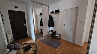 MODERNÝ 3-IZBOVÝ BYT S BALKÓNOM A KRÁSNYM VÝHĽADOM - 8