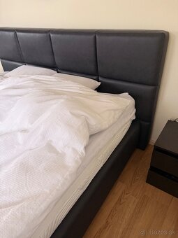Čierna manželská postel 180x200 čalúnená - 8