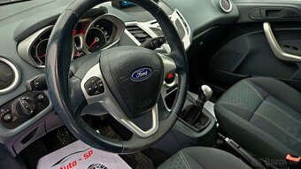 FORD FIESTA 1.25i TITANIUM - 8