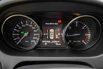 Land Rover Discovery Sport 2.0L TD4 HSE AT - 8