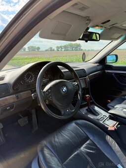 BMW E38 735i - 8