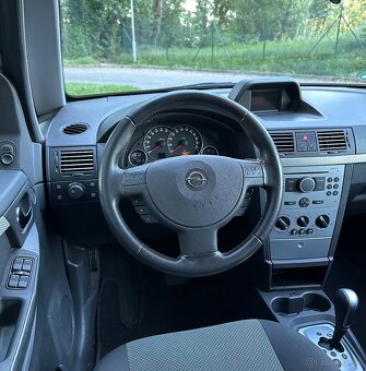 Opel Meriva 1.6i Benzín Automat - 8