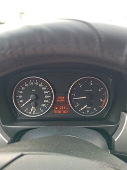 BMW e90 - 8