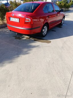 Octavia 1,6 benzín r.v. 2011 - 8
