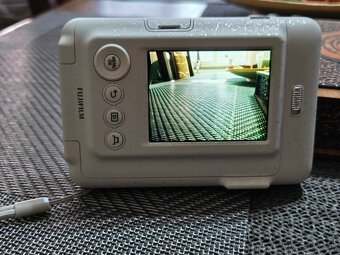 FUJIFILM INSTAX MINI LIPLAY - 8