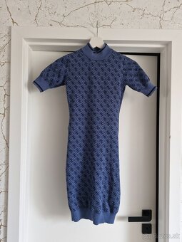 NOVE Guess letne,zimne monogram saty XS - M - 8