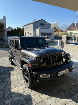 Jeep Wrangler Sahara - 8