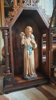 Starozitny relikviár a religiozne sochy. - 8