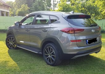 Predám HYUNDAI TUCSON 1.6 Tgdi, benzín 130kw, 4x4 + ťažné - 8