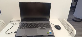 Lenovo LOQ 15IAX9 notebook - 8