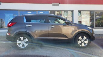KIA Sportage 1.7 CRDi VGT 2WD EX - 8