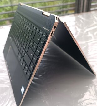 Dotykový HP Spectre x360 13 / 16GB RAM / i7-8565U / Win 11 - 8