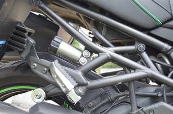 Kawasaki Versys 1000 - 8