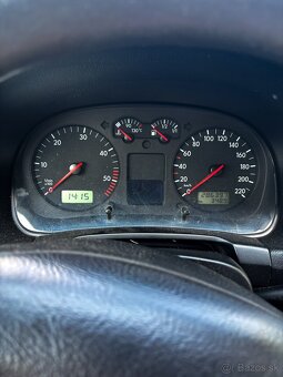 Volkswagen Bora 1.9TDI - 8