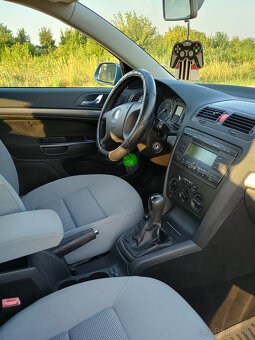 Škoda Octavia II 1.6 MPI 75kw benzín - 8