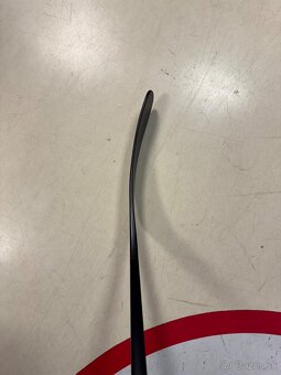 UPLNE NOVA PROFI HOKEJKA CCM RIBCOR TRIGGER 7 PRO + CUSTOM - 8