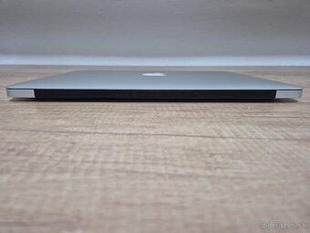 MacBook Air (13-inch, 2017) /Intel Core i5/8GB RAM/128GB SSD - 8